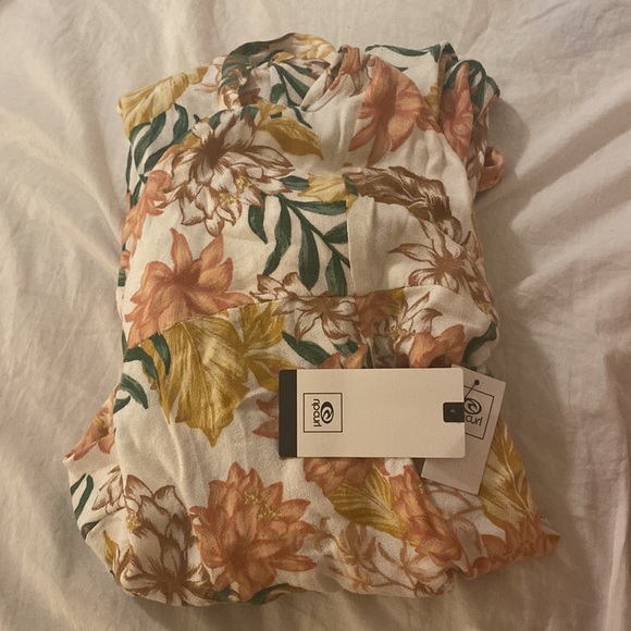 NWT Rip Curl Dress (M) - Picture 3 of 3
